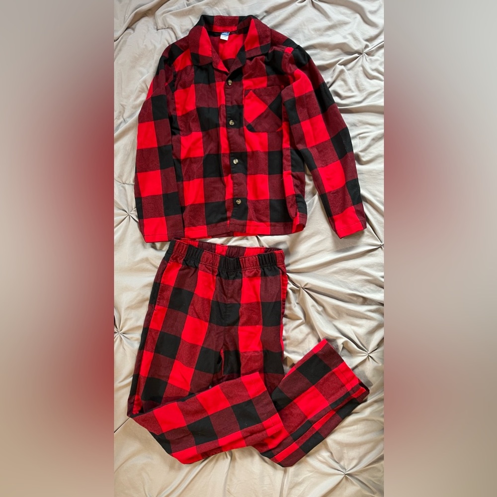 Kids flannel pajamas.